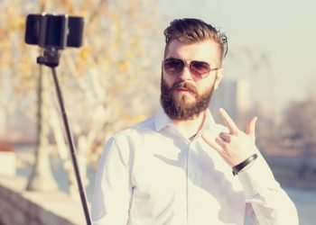 Most Popular And Pleasant Ways To Take A Selfie Most Popular And Pleasant Ways To Take A Selfie