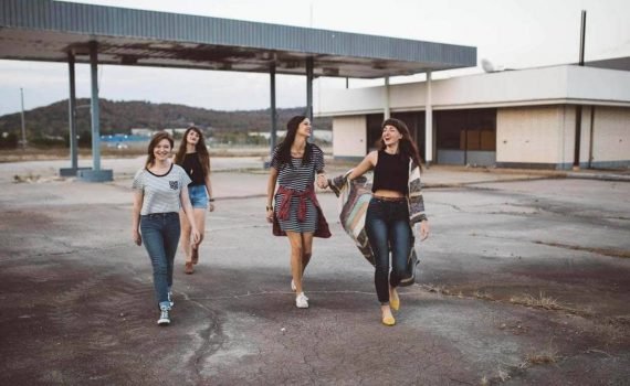How to Be a Good Friend on Social Media